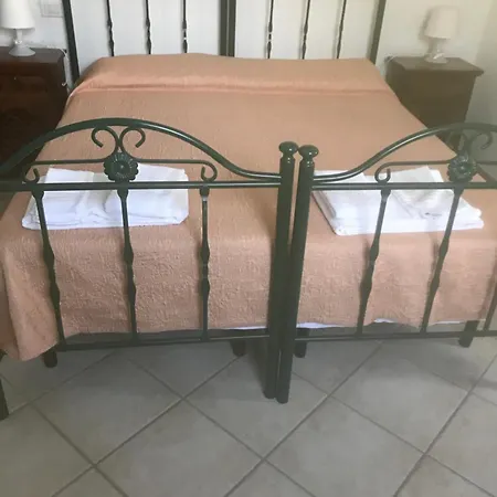 Bed and Breakfast Peonia Oliena