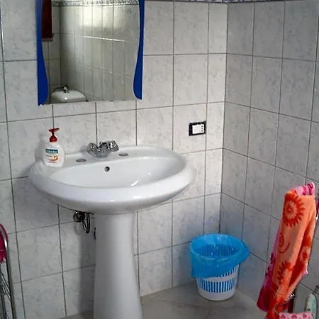 Bed & Breakfast Peonia Oliena