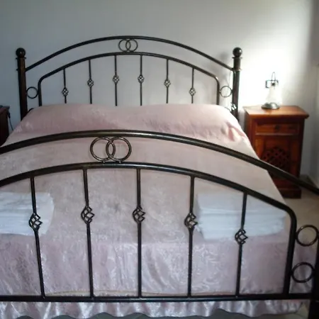 Bed & Breakfast Peonia Oliena